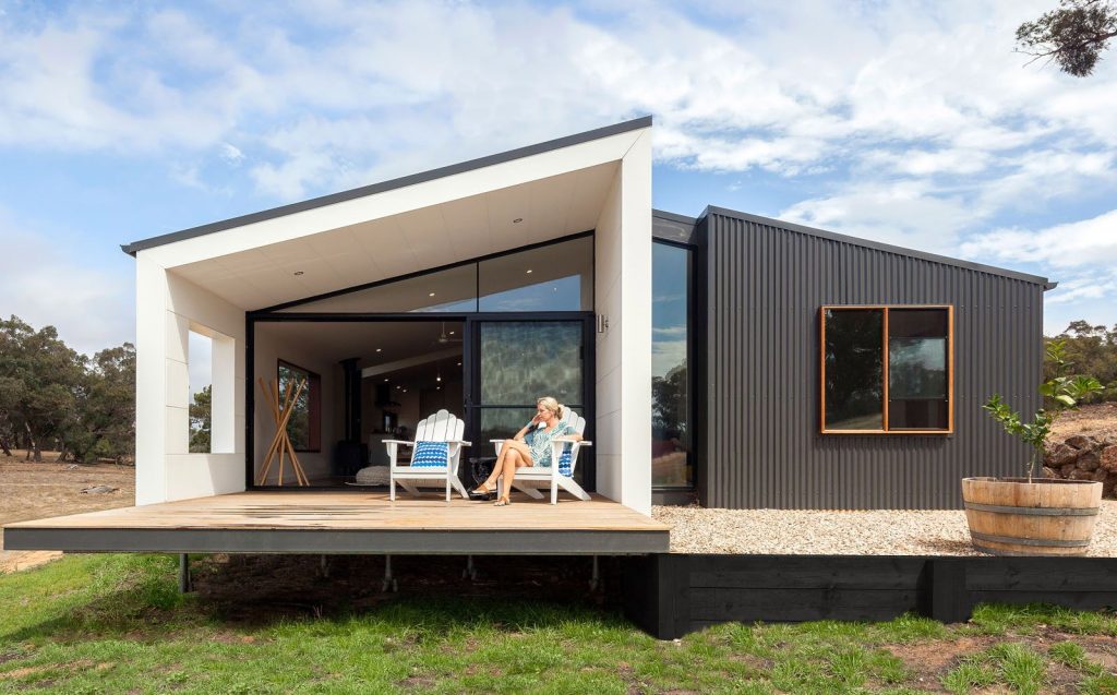 so sánh nhà container với nhà truyền thống