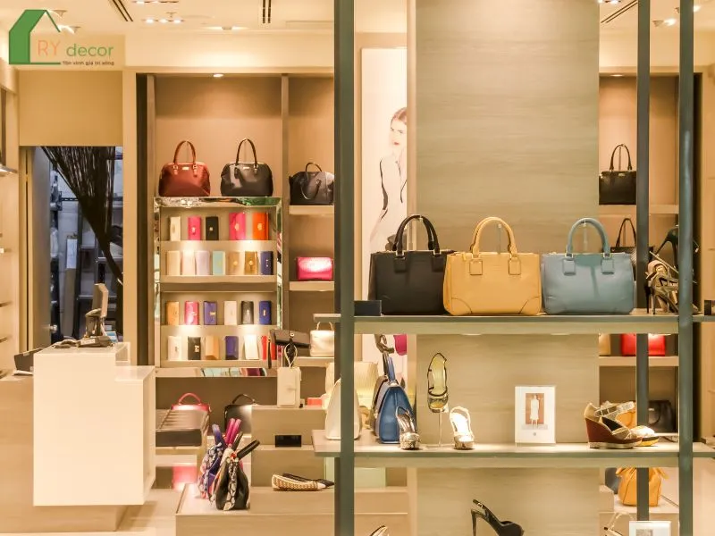 5 Cách Thiết Kế Nội Thất Cửa Hàng Thời Trang Phổ Biến 3 Không gian cần được phân chia hợp lý giữa các khu vực: trưng bày sản phẩm